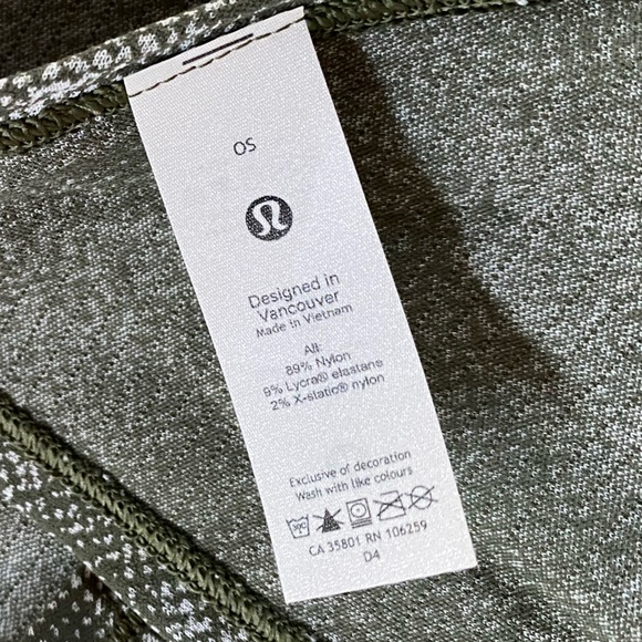 Lululemon All You Need Scarf Pixel Jacquard Alpine White Medium Olive - Picture 8 of 8